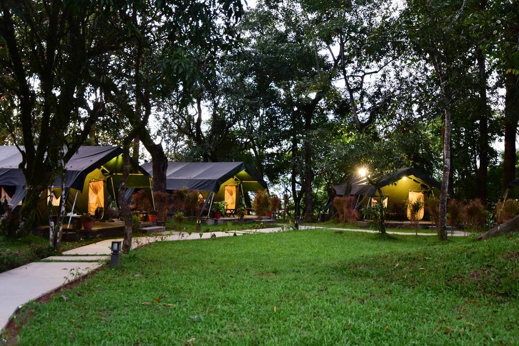 Monica Garden Bungalow Vālpārai Exterior foto
